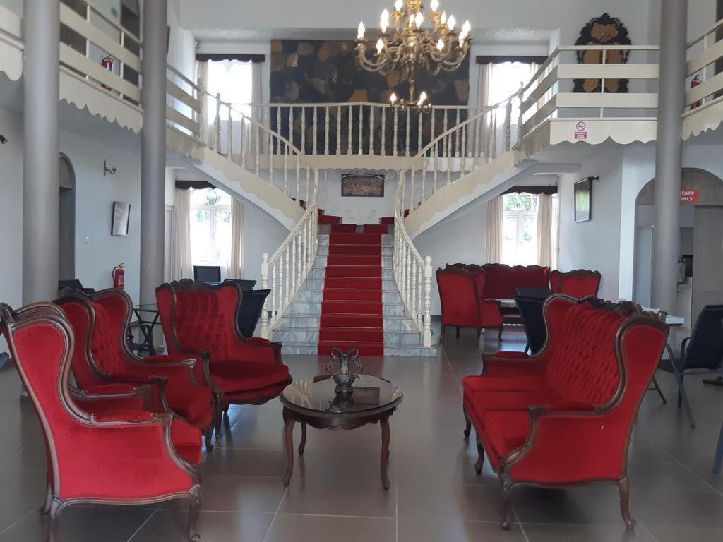 Single Room In Palais Otentik Restaurant N Hotel 康隆尼角 外观 照片